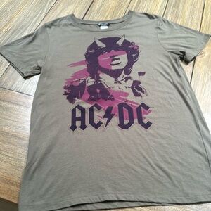 Truce AC/DC T-shirt in green in size 16 kids